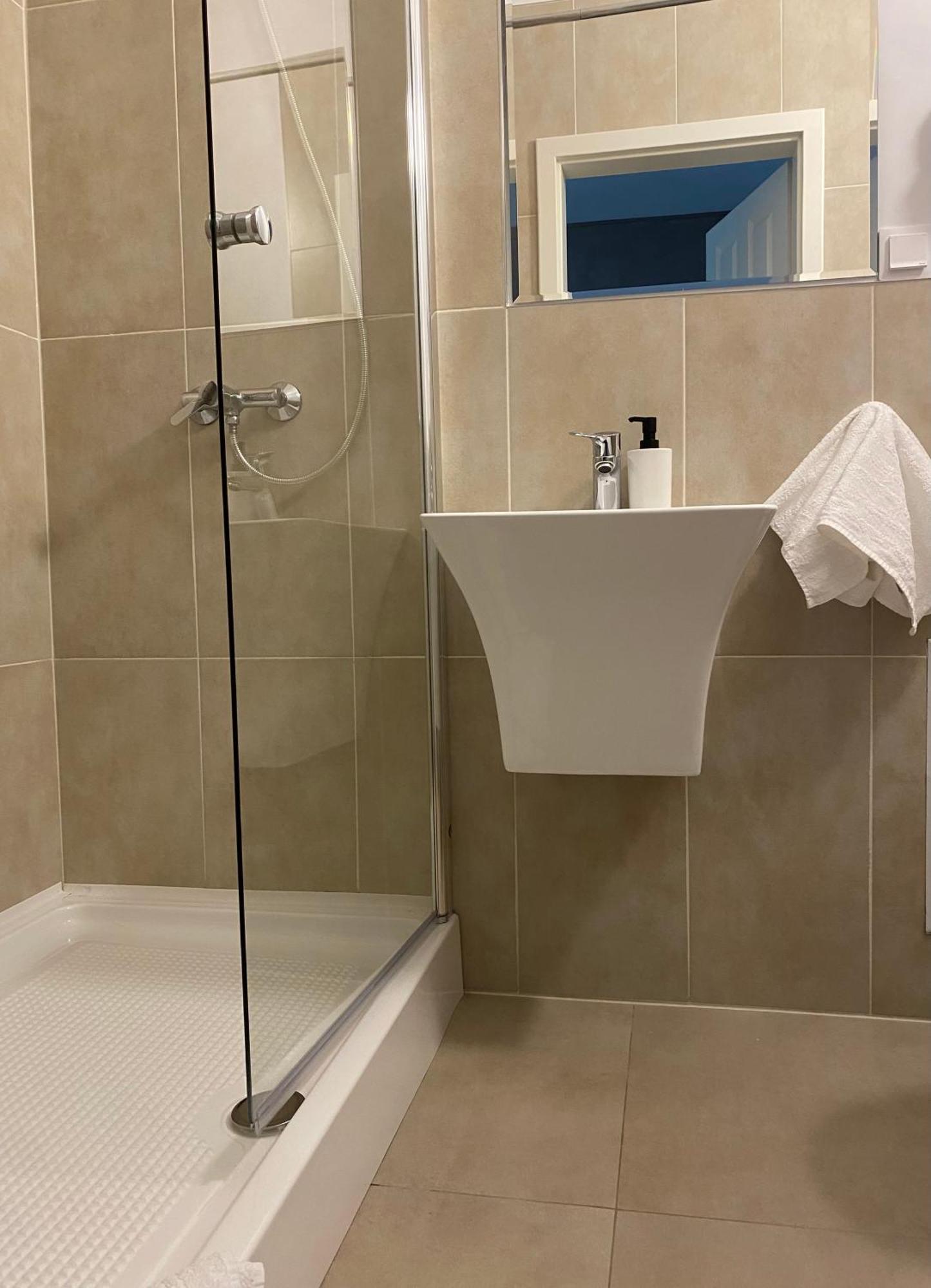 מלון New House סיביו מראה חיצוני תמונה